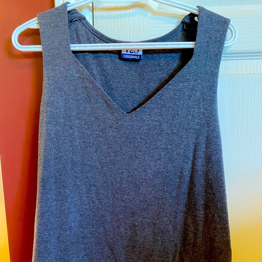 Gray tank top